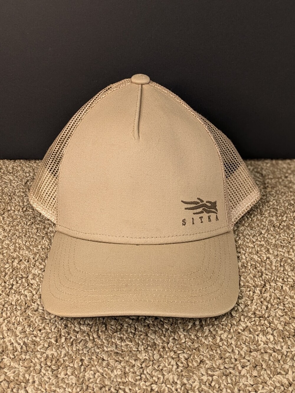 SITKA Gear Badge Icon Mid Pro Trucker Hat Sandstone Tan Mesh Snapback Cap OSFA